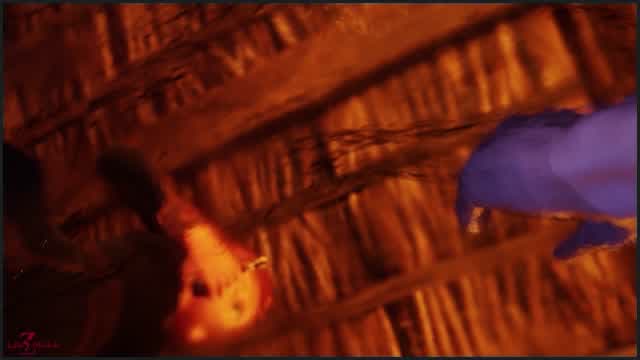 The Queen Secret Anna